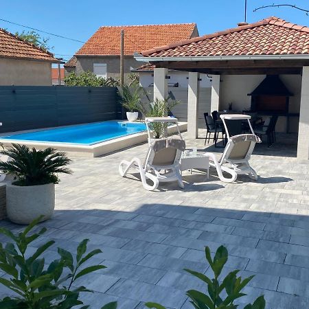 Breitling Apartments With Pool Biograd Na Moru Exteriör bild