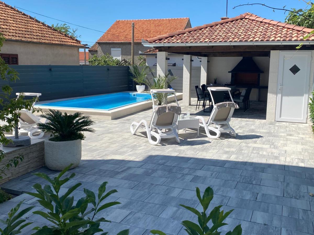 Breitling Apartments With Pool Biograd Na Moru Exteriör bild