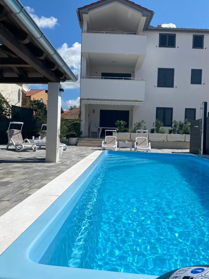 Breitling Apartments With Pool Biograd Na Moru Exteriör bild