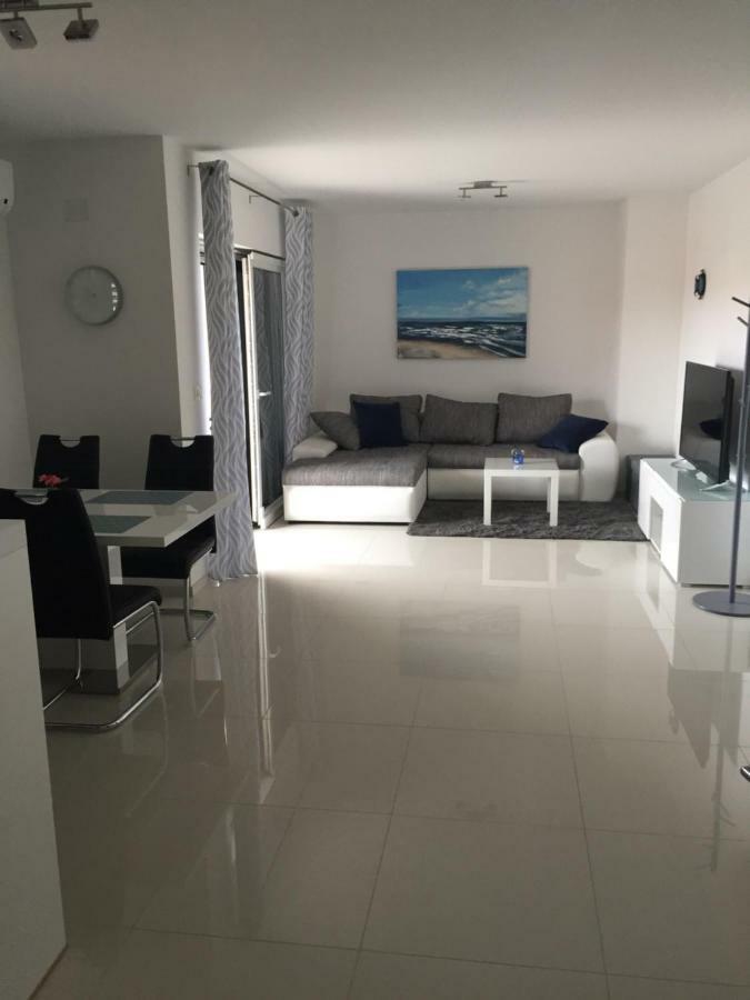 Breitling Apartments With Pool Biograd Na Moru Exteriör bild