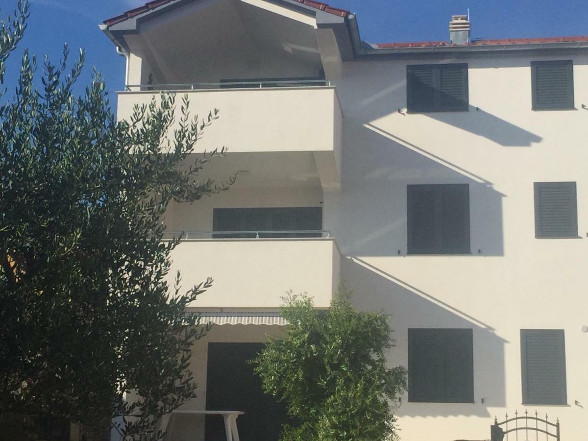 Breitling Apartments With Pool Biograd Na Moru Exteriör bild